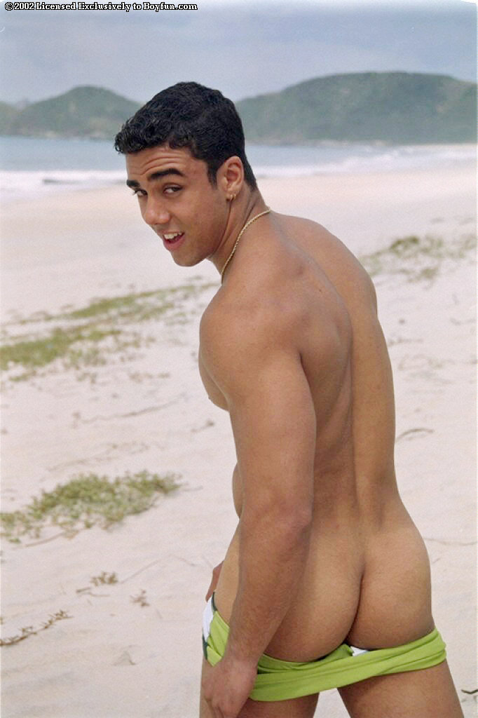 Brazilian Boys Porn - Brazilian beach boy Humberto Gay Porn