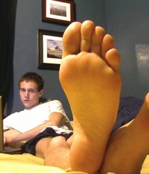 Feet Jerk Off